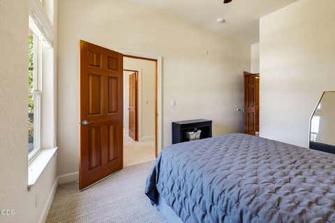 Tiny photo for 8158 Rogue River Highway, Grants Pass, OR 97527 (MLS # 220226657)