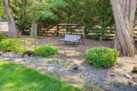 Tiny photo for 8158 Rogue River Highway, Grants Pass, OR 97527 (MLS # 220226657)