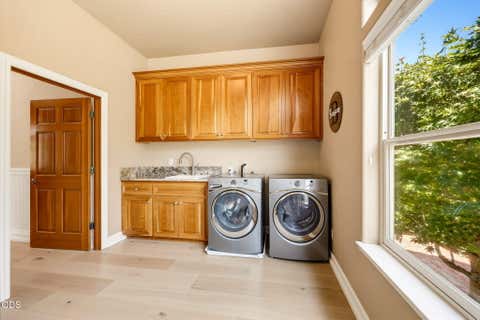 Tiny photo for 8158 Rogue River Highway, Grants Pass, OR 97527 (MLS # 220226657)