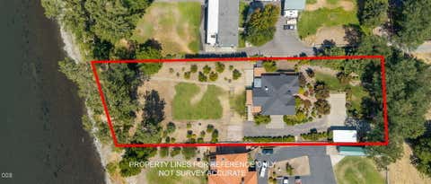 Tiny photo for 8158 Rogue River Highway, Grants Pass, OR 97527 (MLS # 220226657)