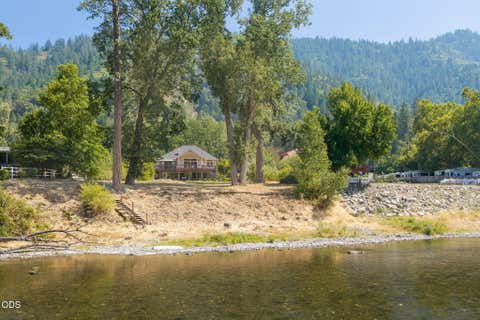 Tiny photo for 8158 Rogue River Highway, Grants Pass, OR 97527 (MLS # 220226657)