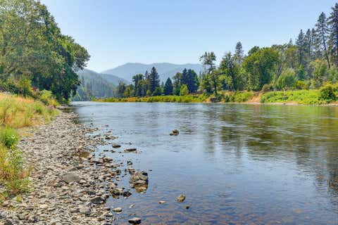 Tiny photo for 8158 Rogue River Highway, Grants Pass, OR 97527 (MLS # 220226657)