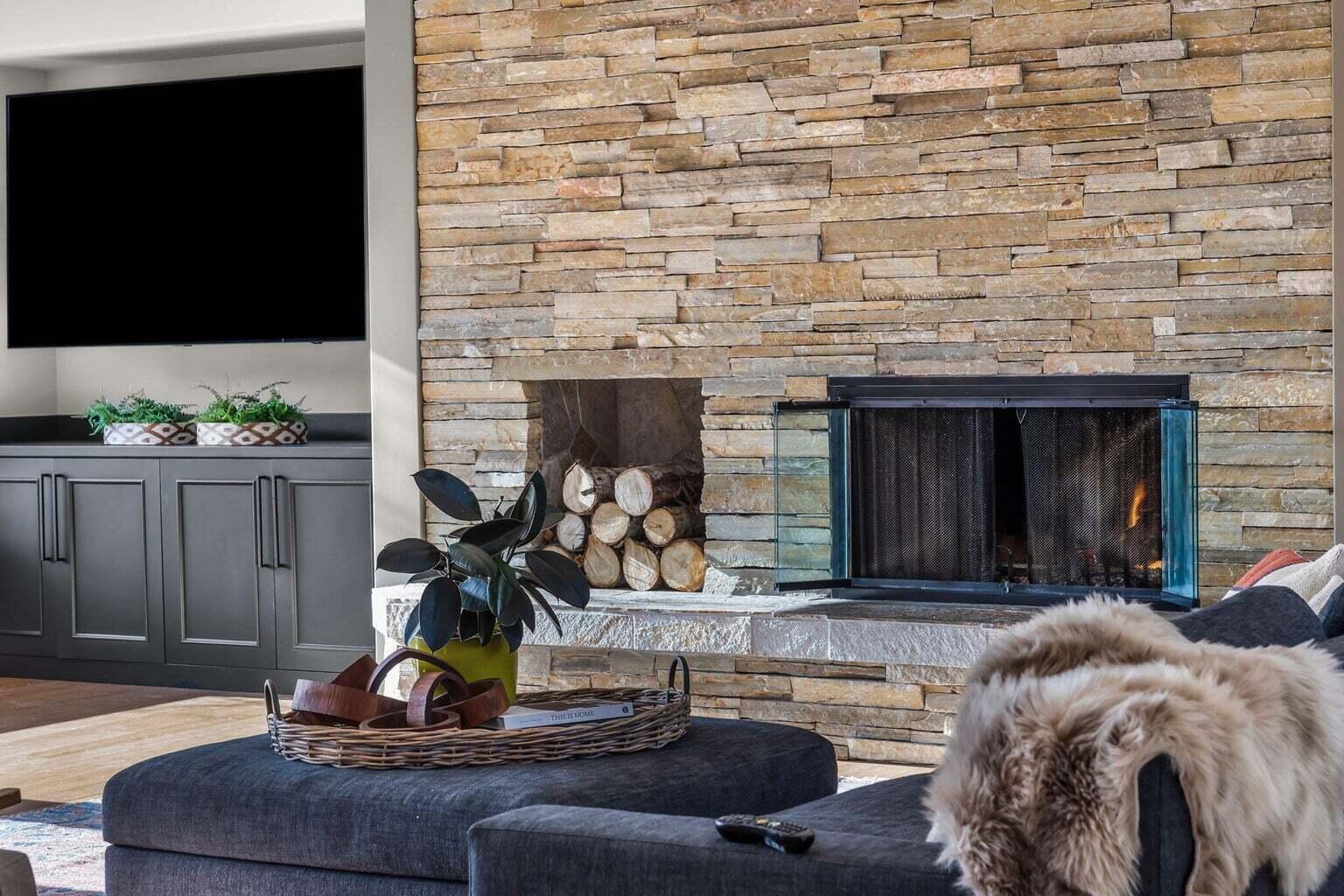 Broken Top - Residential