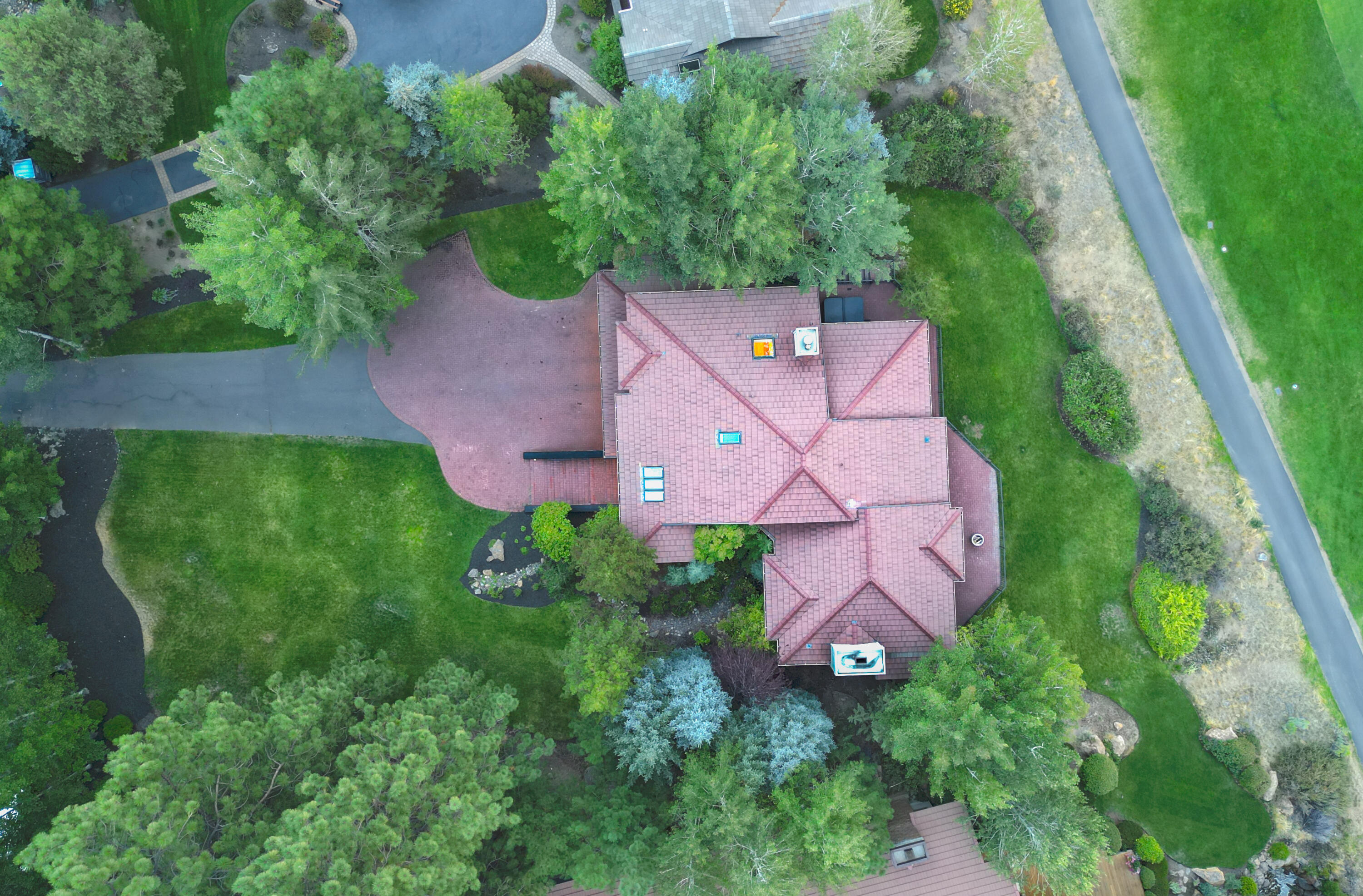 Broken Top - Residential