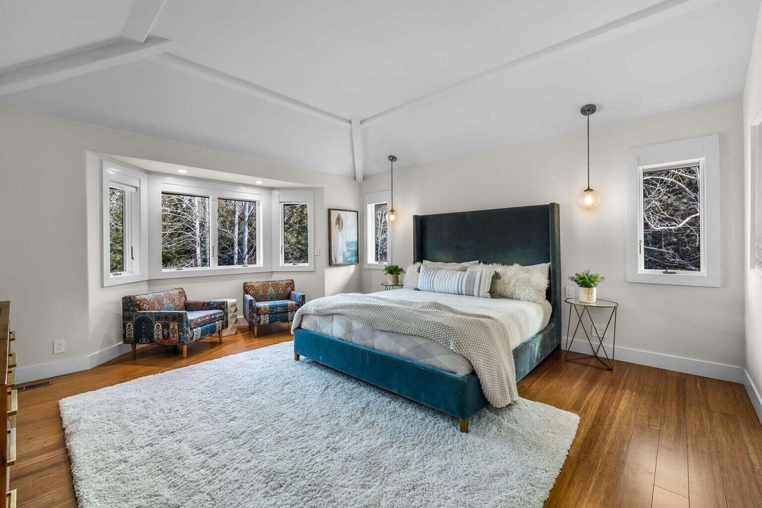 Broken Top - Residential