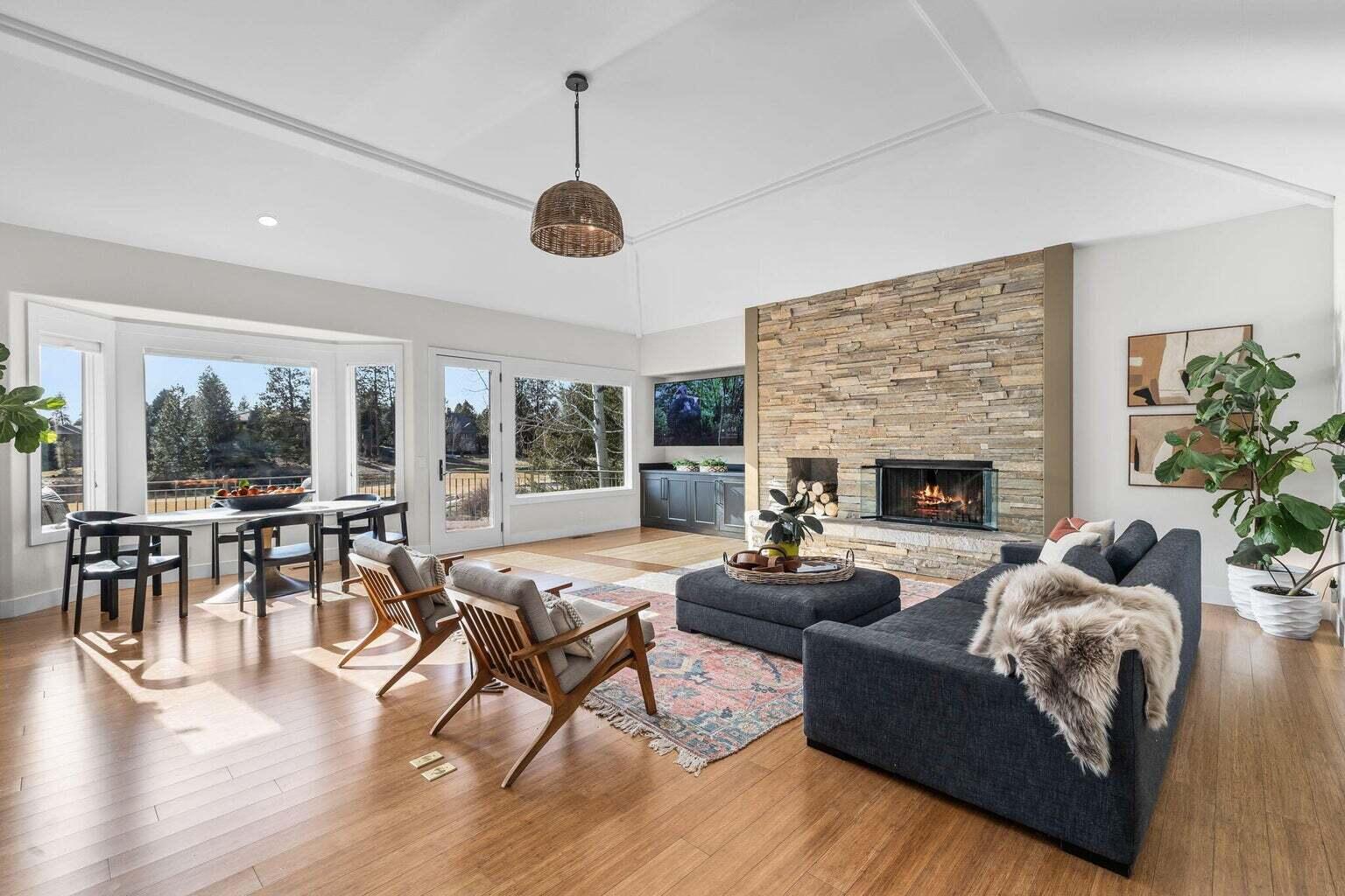 Broken Top - Residential