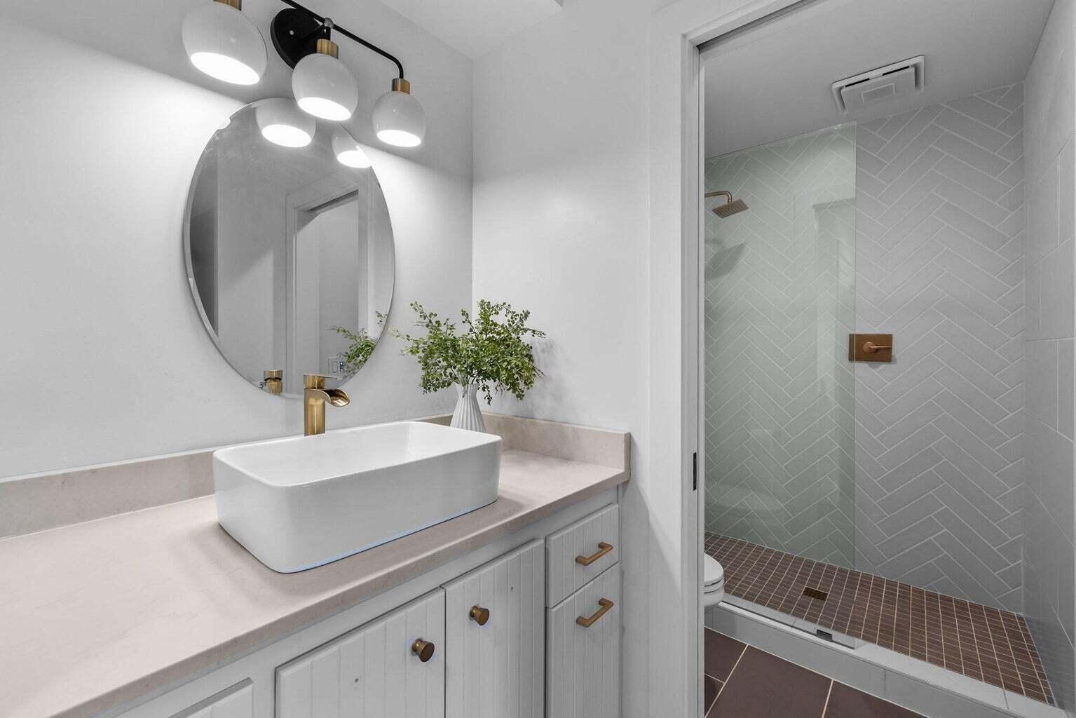 Broken Top - Residential