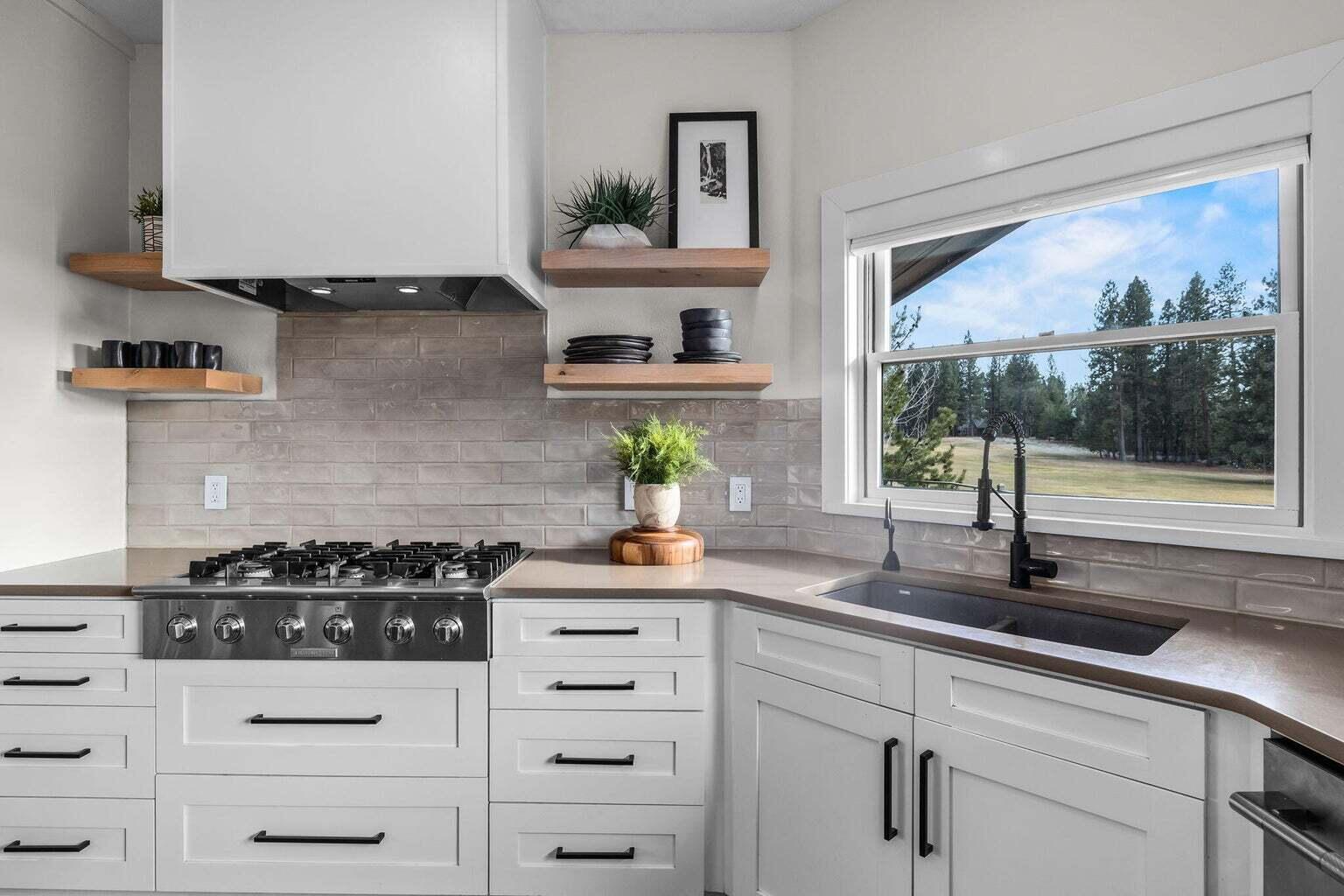 Broken Top - Residential