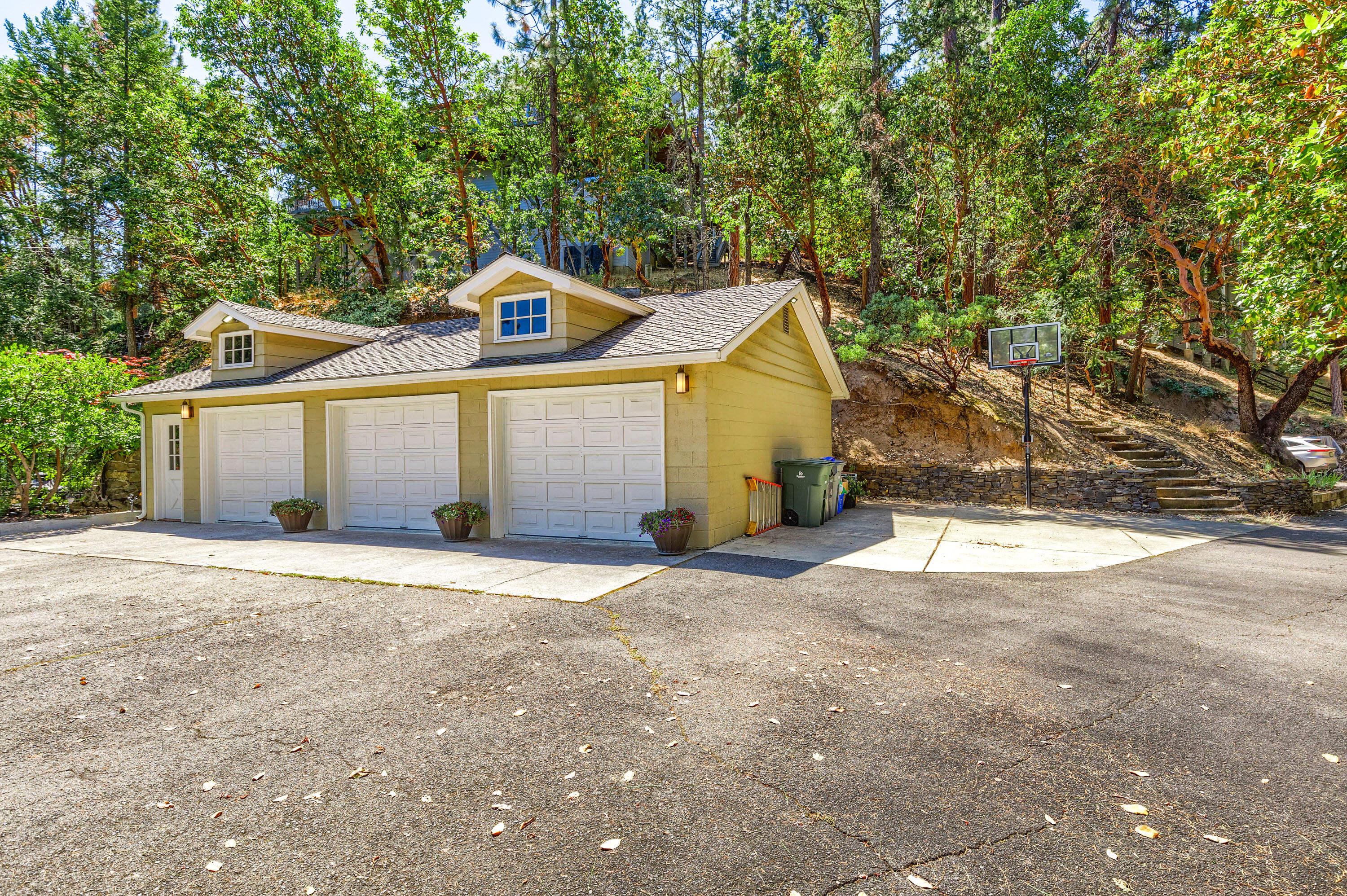 Stratford-on-avon Subdivision - Residential