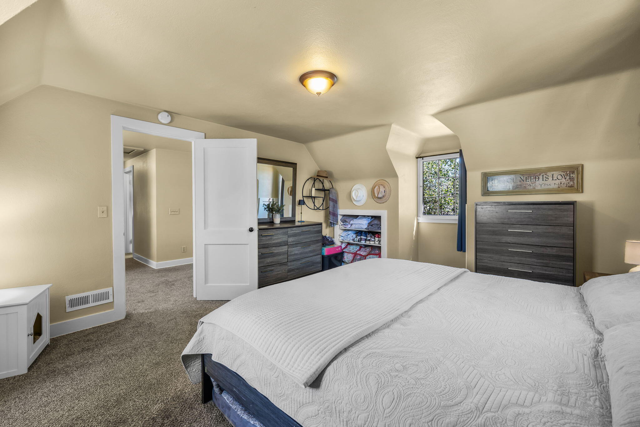 PrineVille - Fourth - Residential