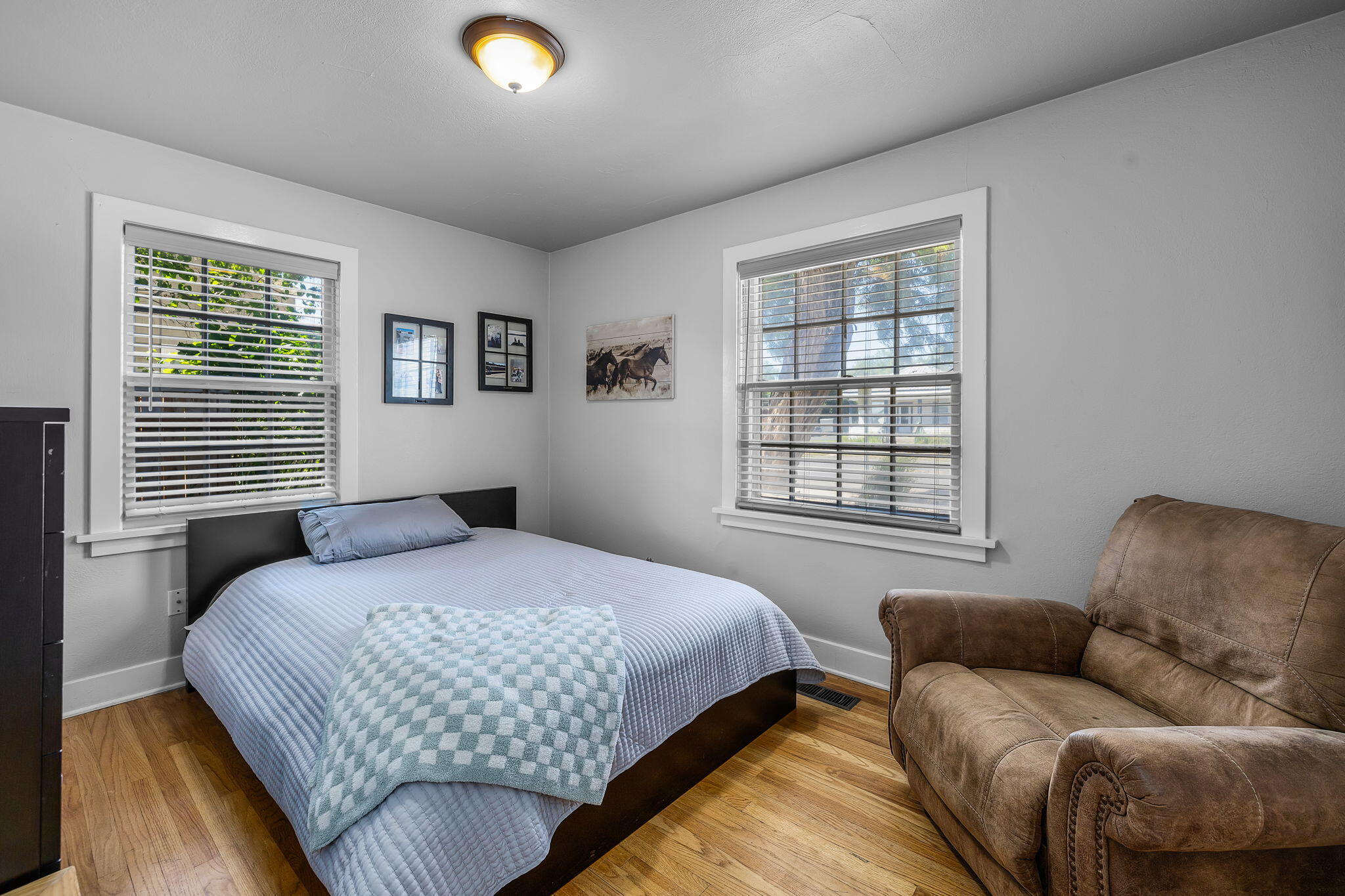 PrineVille - Fourth - Residential