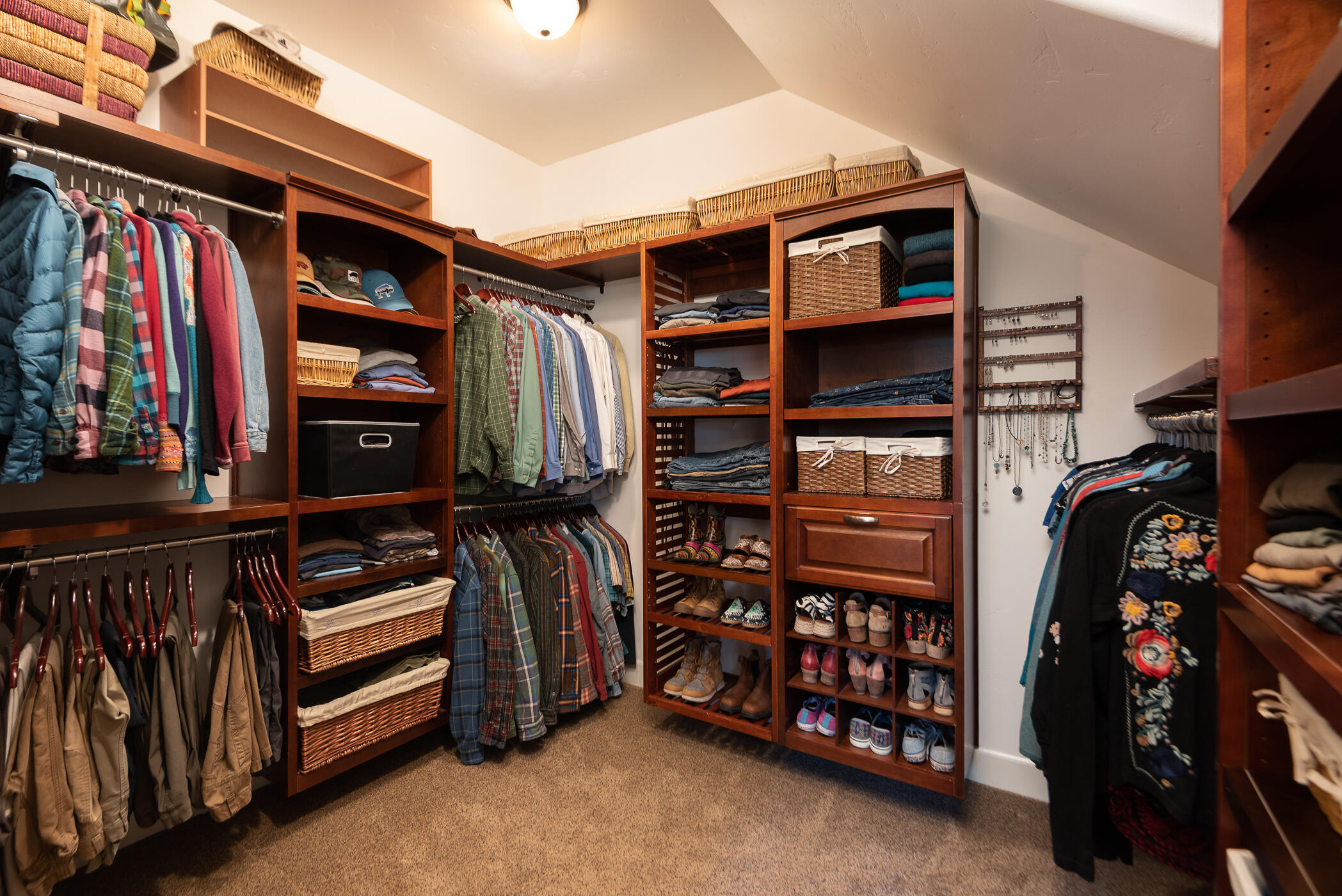 Three Pines - Residential