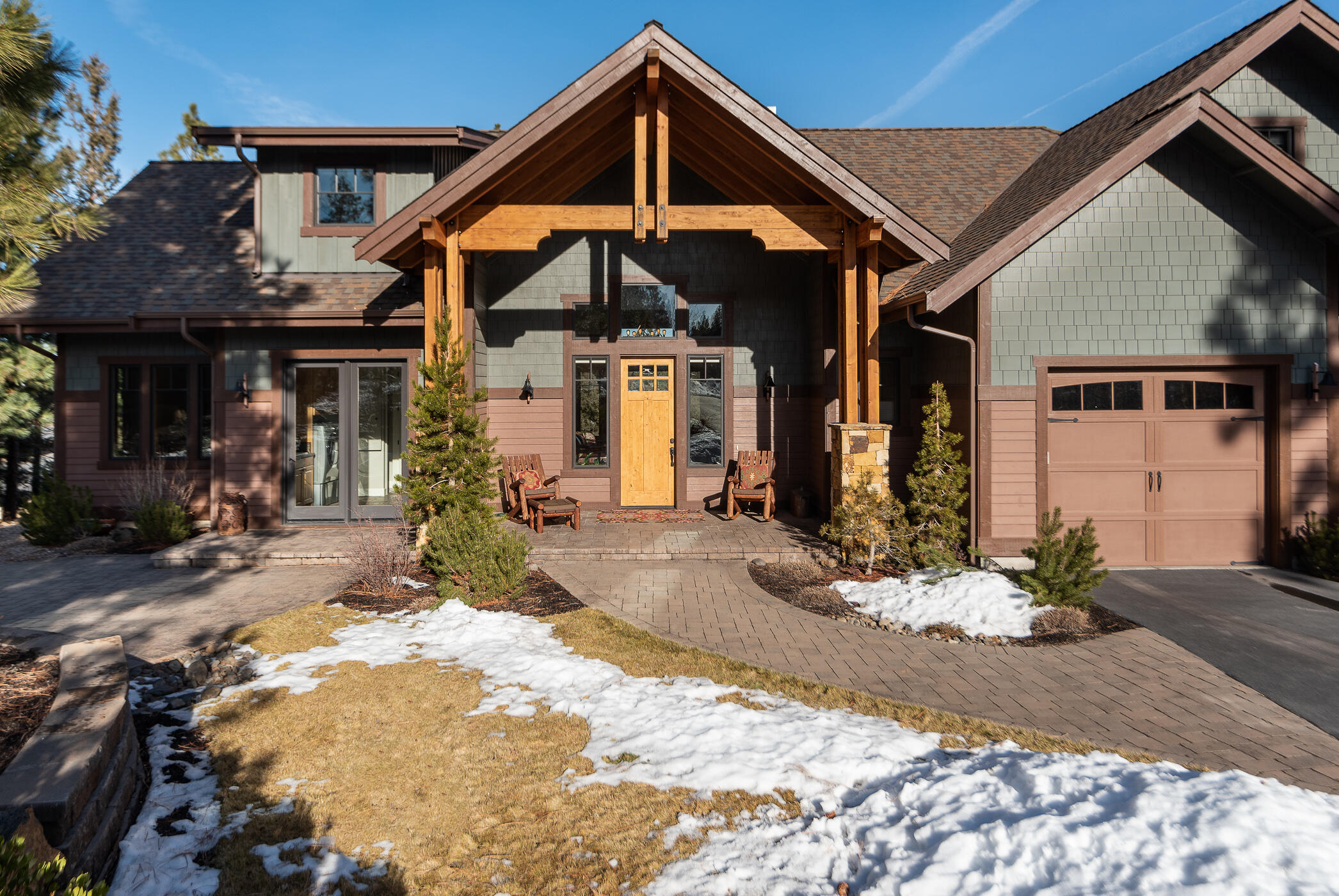 Three Pines - Residential