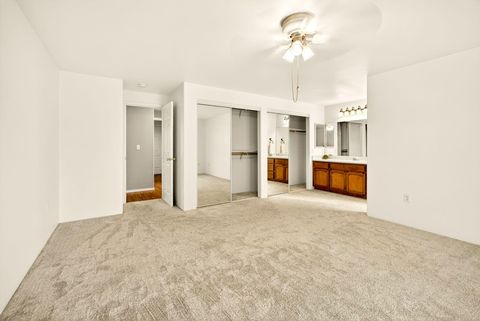 Tiny photo for 577 C Street, Phoenix, OR 97535 (MLS # 220212670)