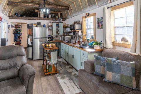 Tiny photo for 52739 Ammon Road, La Pine, OR 97739 (MLS # 220214317)