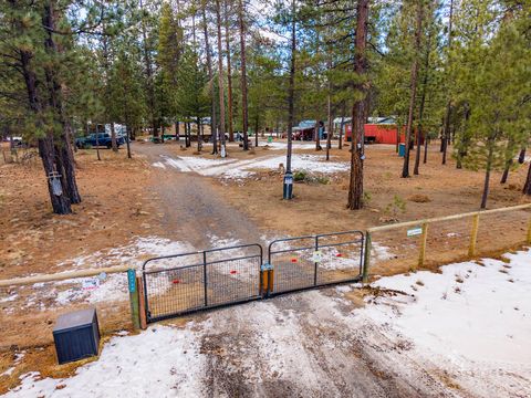 Tiny photo for 52739 Ammon Road, La Pine, OR 97739 (MLS # 220214317)