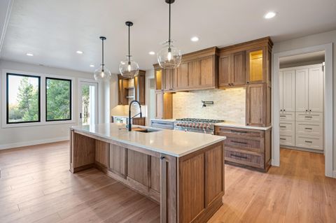 Tiny photo for 16768 Sandy Court, La Pine, OR 97739 (MLS # 220217032)