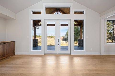 Tiny photo for 16768 Sandy Court, La Pine, OR 97739 (MLS # 220217032)