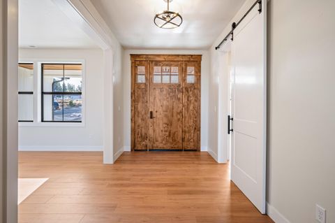 Tiny photo for 16768 Sandy Court, La Pine, OR 97739 (MLS # 220217032)