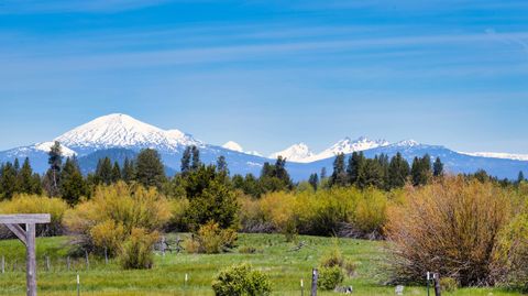 Tiny photo for 16768 Sandy Court, La Pine, OR 97739 (MLS # 220217032)