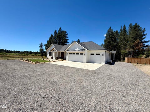 Tiny photo for 16768 Sandy Court, La Pine, OR 97739 (MLS # 220217032)