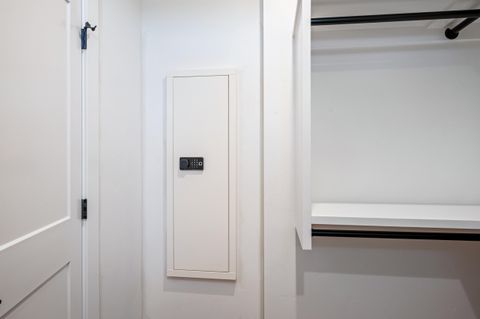 Tiny photo for 16768 Sandy Court, La Pine, OR 97739 (MLS # 220217032)