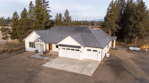 Tiny photo for 16768 Sandy Court, La Pine, OR 97739 (MLS # 220217032)