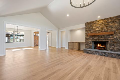 Tiny photo for 16768 Sandy Court, La Pine, OR 97739 (MLS # 220217032)