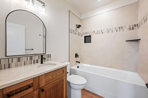 Tiny photo for 16768 Sandy Court, La Pine, OR 97739 (MLS # 220217032)