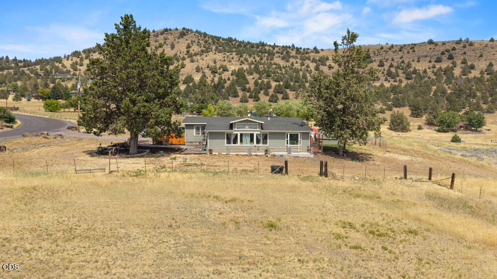 Photo 1 of 75 — 11453 Hill Road, Klamath Falls, OR 97603