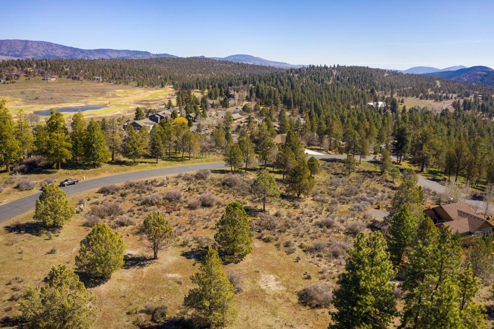 Running YResort - Land