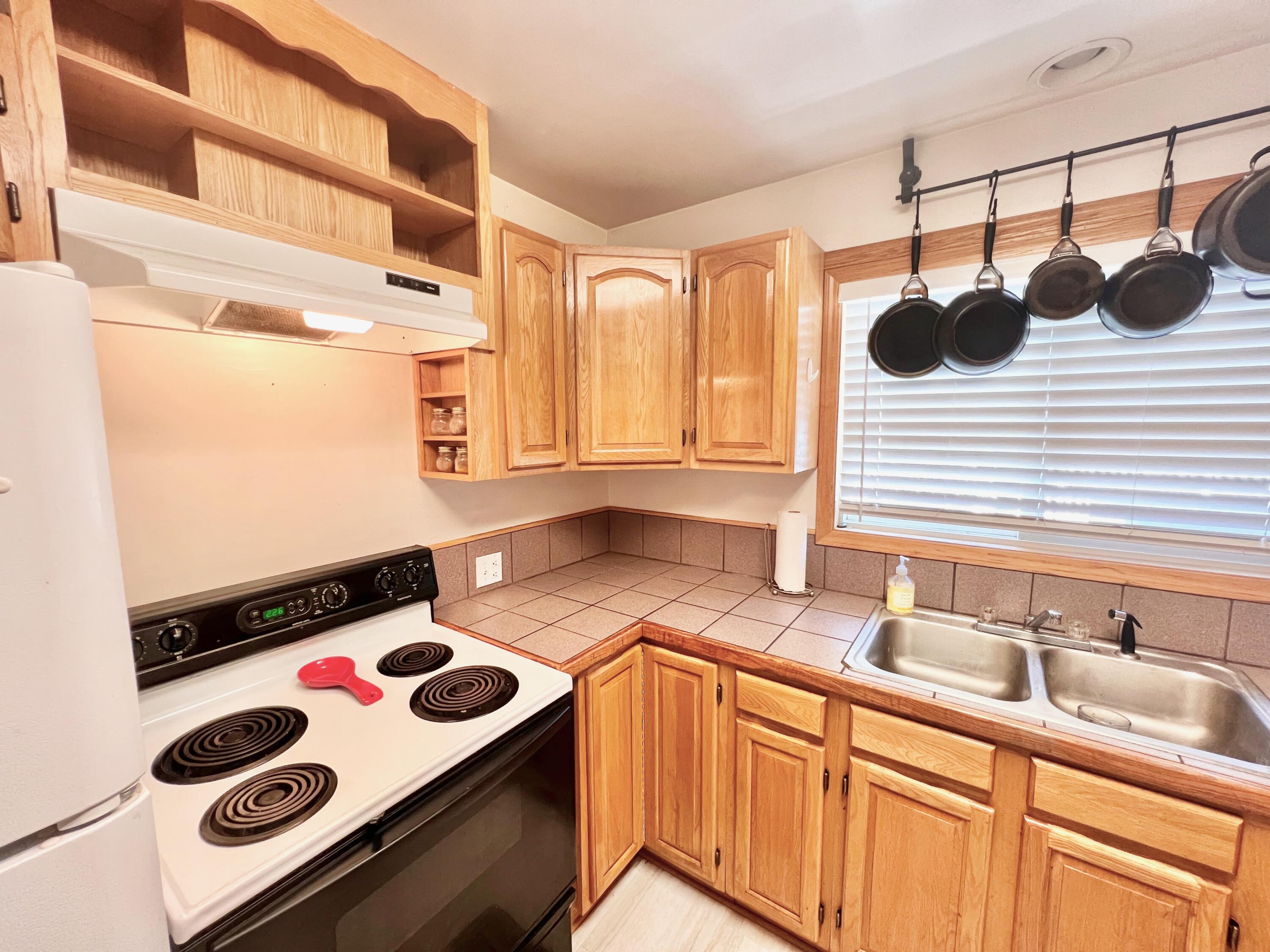 Old Orchard Manor - Residential