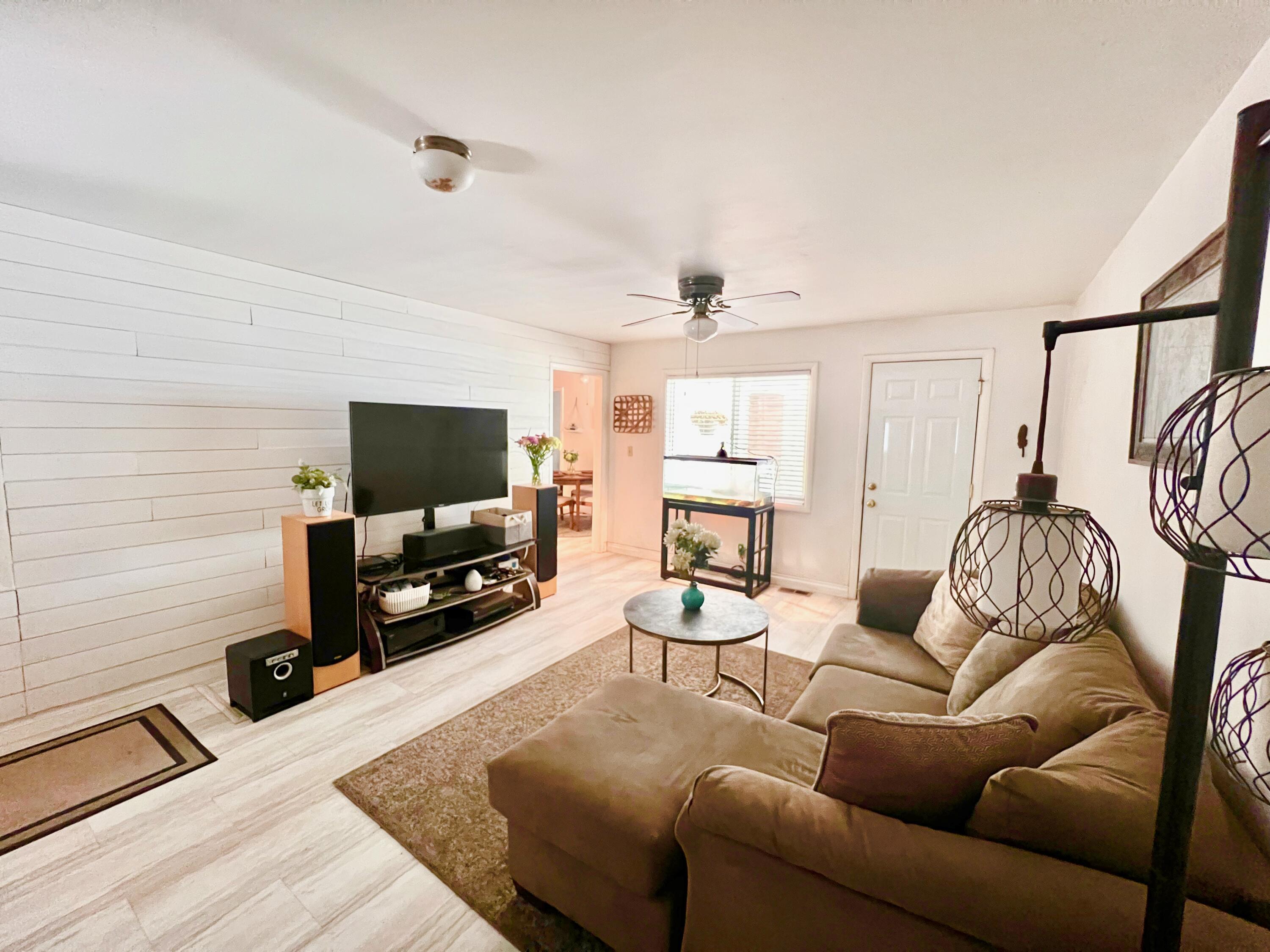 Old Orchard Manor - Residential