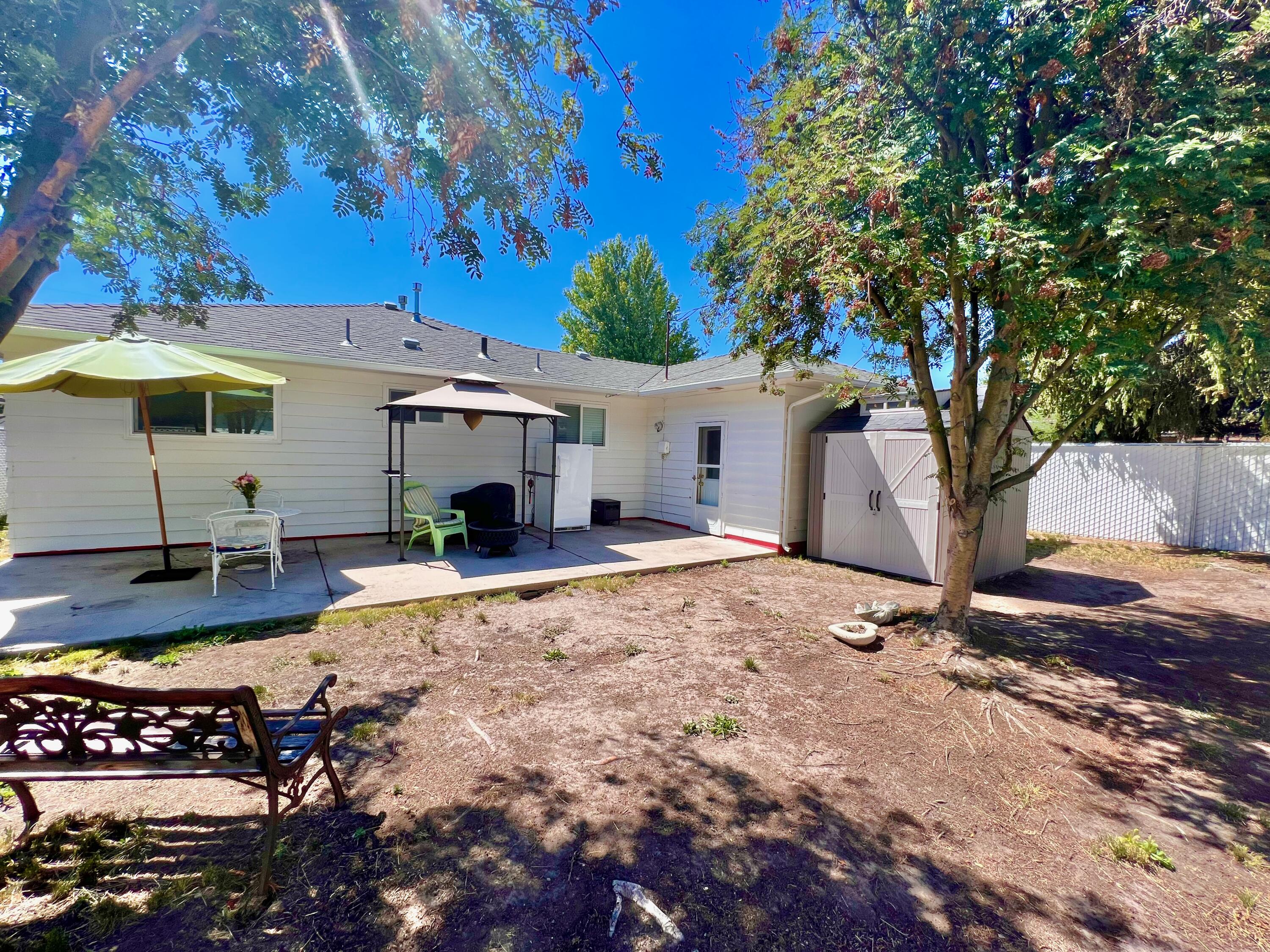 Old Orchard Manor - Residential