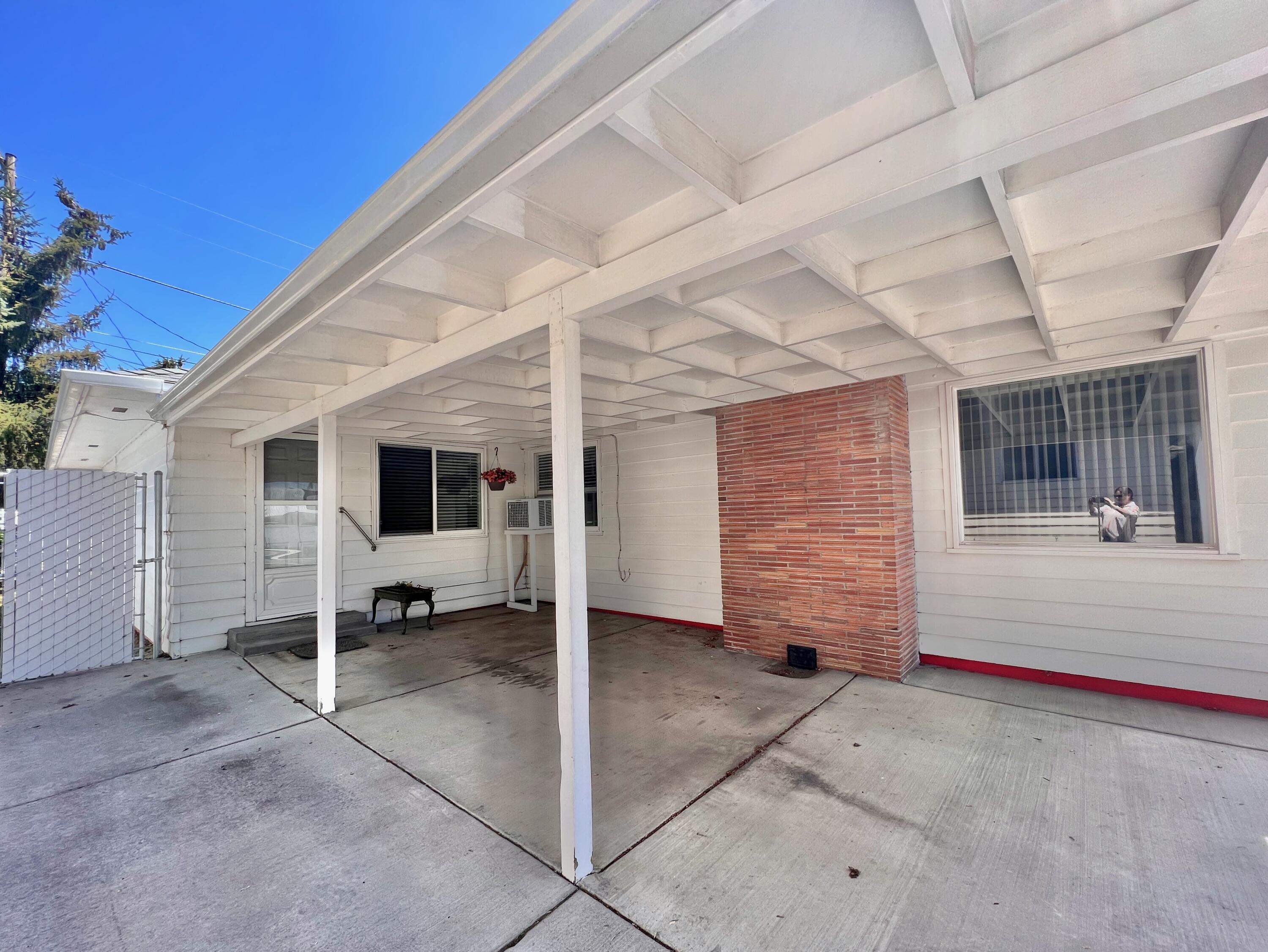 Old Orchard Manor - Residential