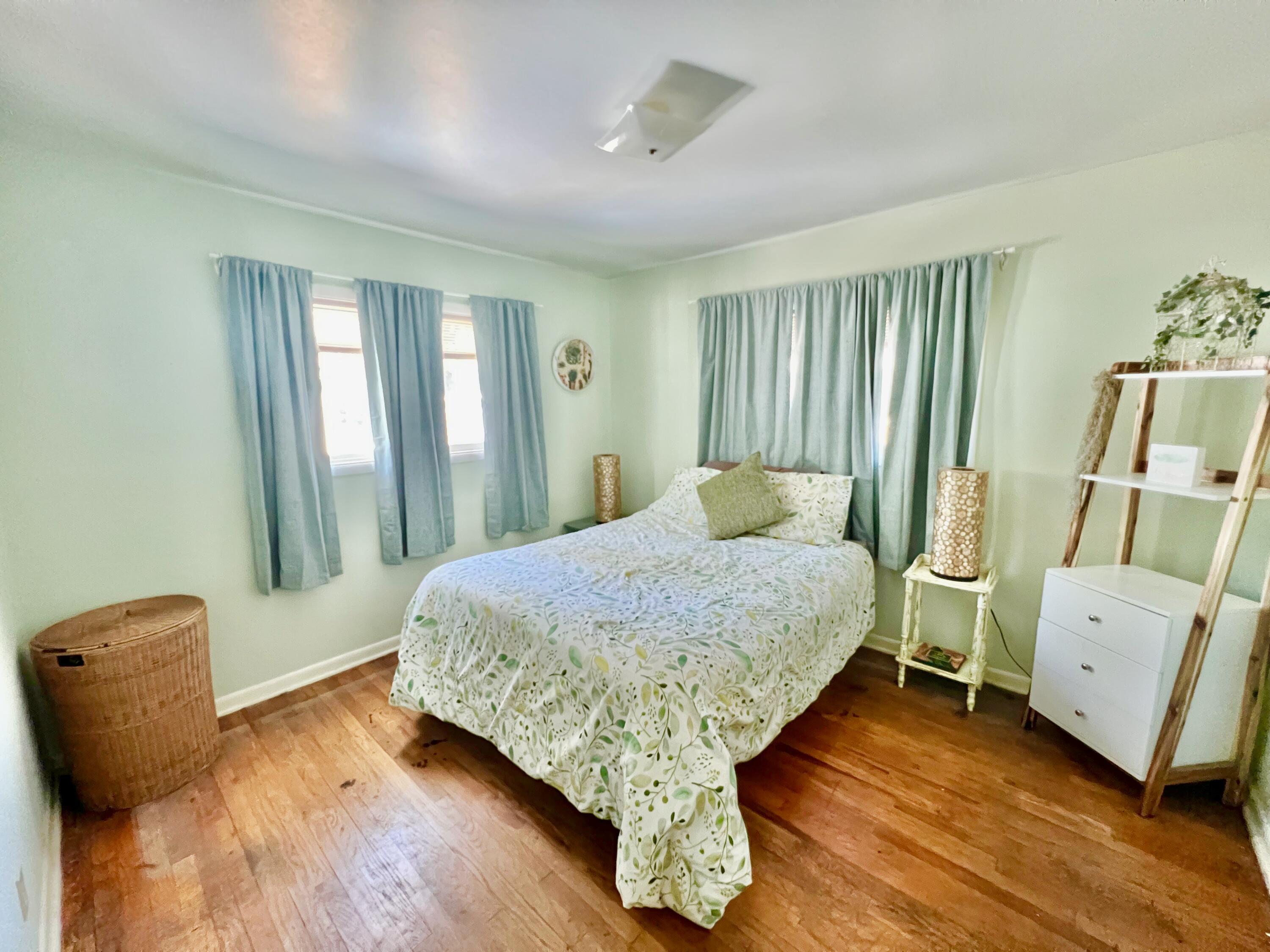 Old Orchard Manor - Residential