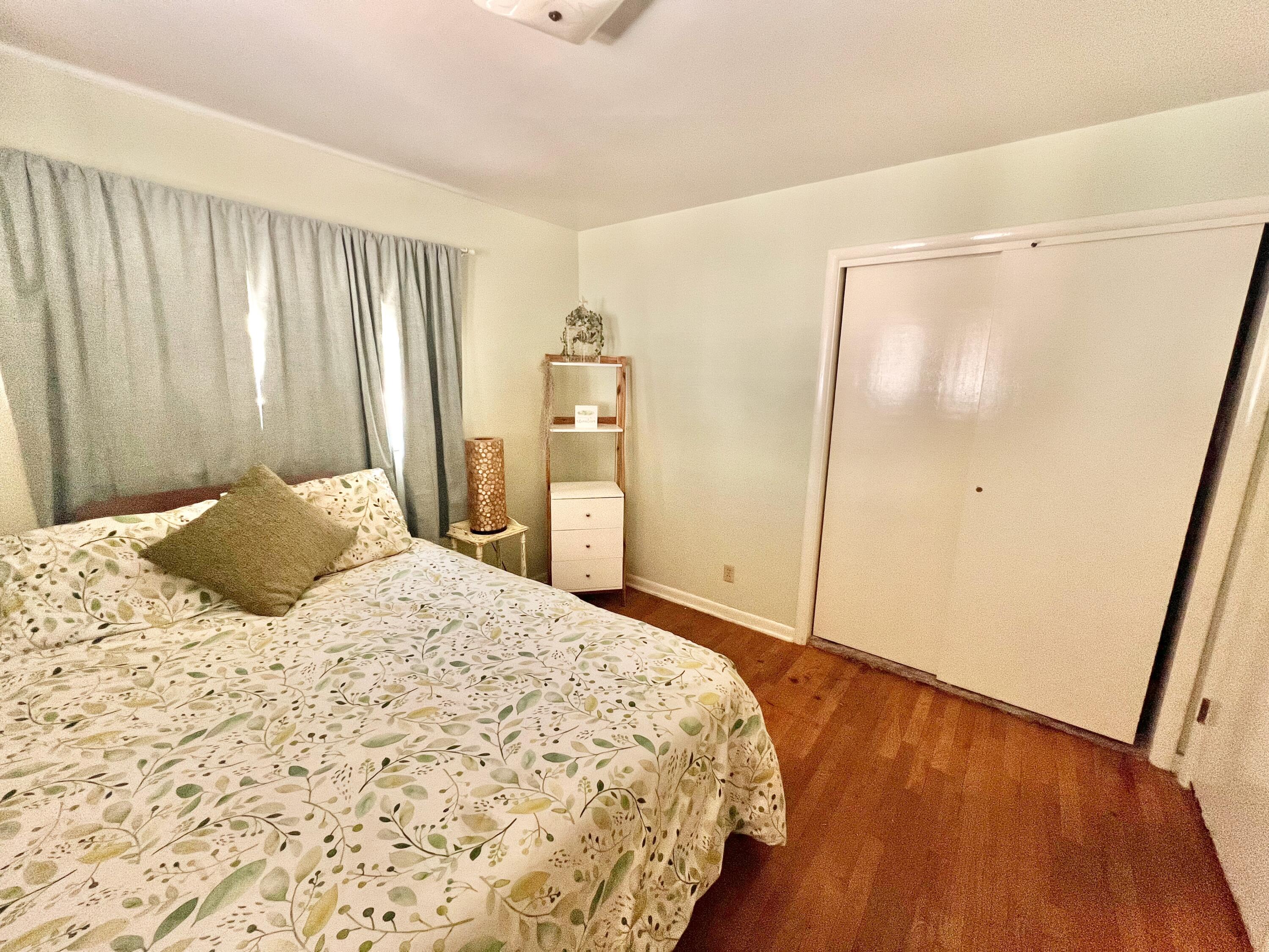 Old Orchard Manor - Residential