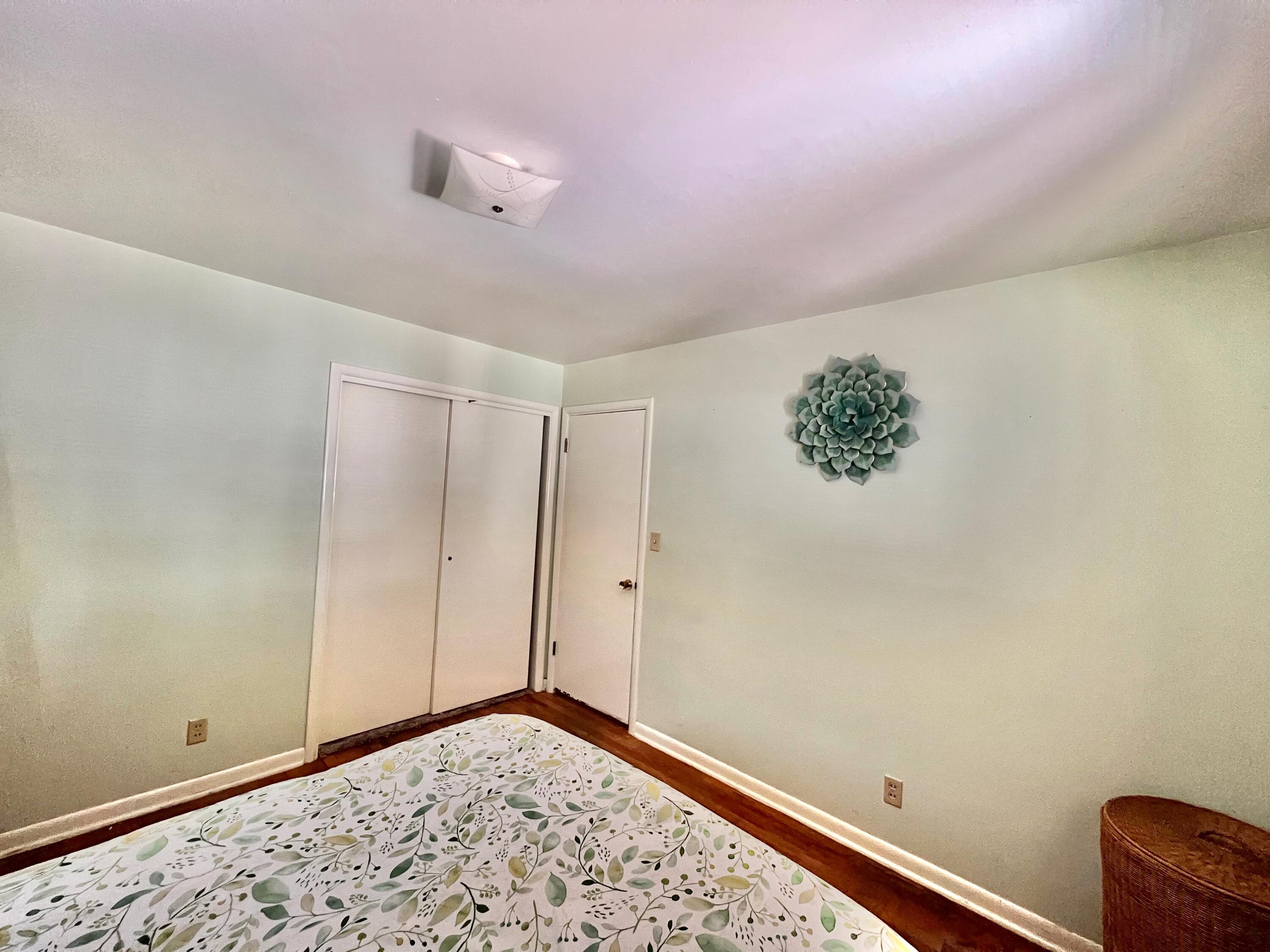 Old Orchard Manor - Residential