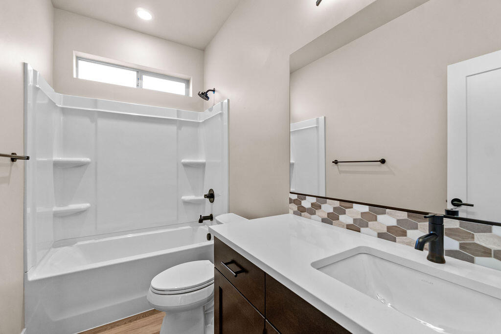 Crescent Creek - Residential