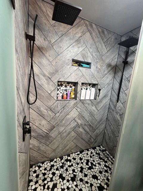 Tiny photo for 14759 Longleaf Pine, La Pine, OR 97739 (MLS # 220218740)