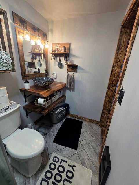 Tiny photo for 14759 Longleaf Pine, La Pine, OR 97739 (MLS # 220218740)