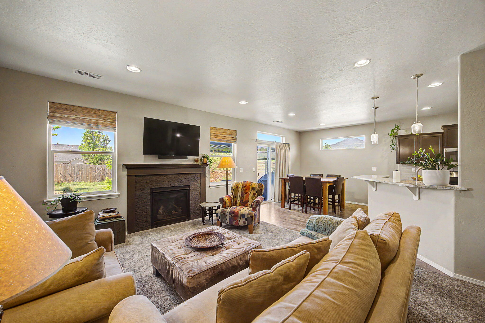 1487 Flower Street