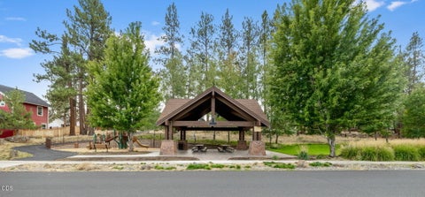 Tiny photo for 904 E Horse Back Trail, Sisters, OR 97759 (MLS # 220228243)