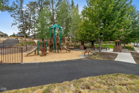 Tiny photo for 904 E Horse Back Trail, Sisters, OR 97759 (MLS # 220228243)