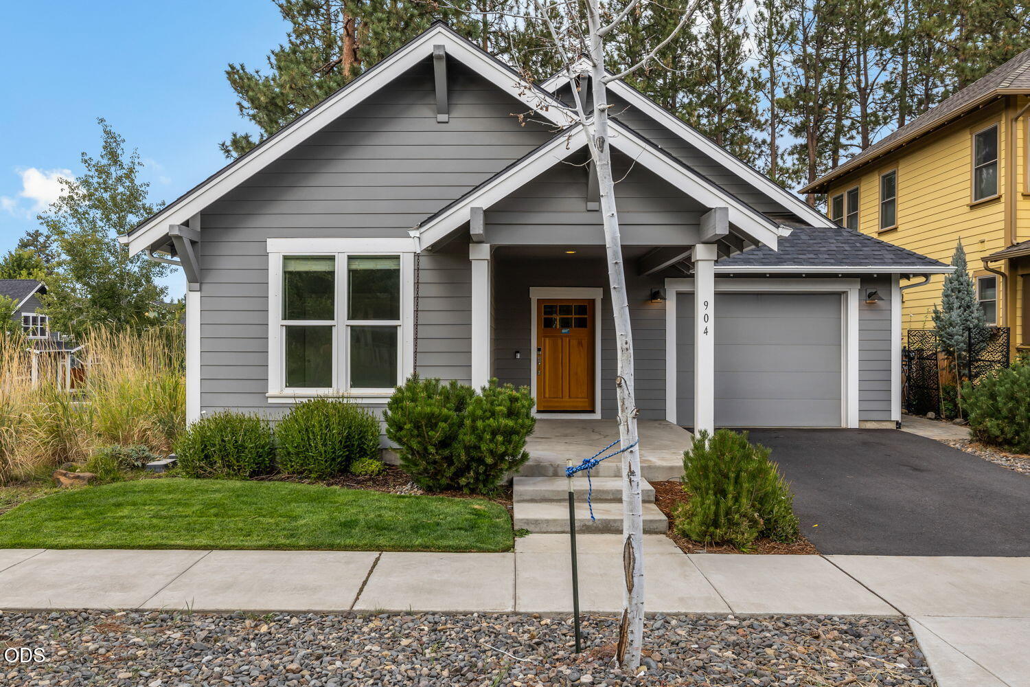 904 E Horse Back Trail