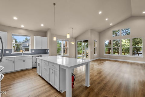 Tiny photo for 904 E Horse Back Trail, Sisters, OR 97759 (MLS # 220228243)