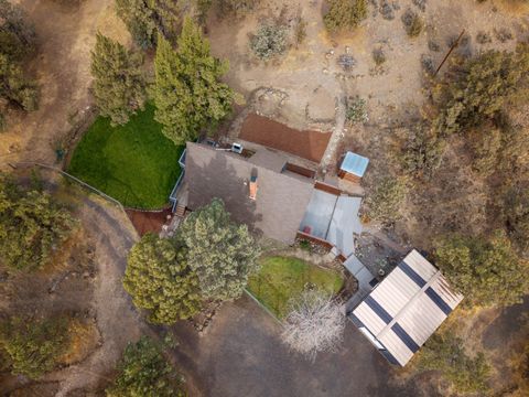 Tiny photo for 5325 NW Jackpine Avenue, Redmond, OR 97756 (MLS # 220211647)