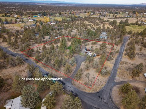 Tiny photo for 5325 NW Jackpine Avenue, Redmond, OR 97756 (MLS # 220211647)