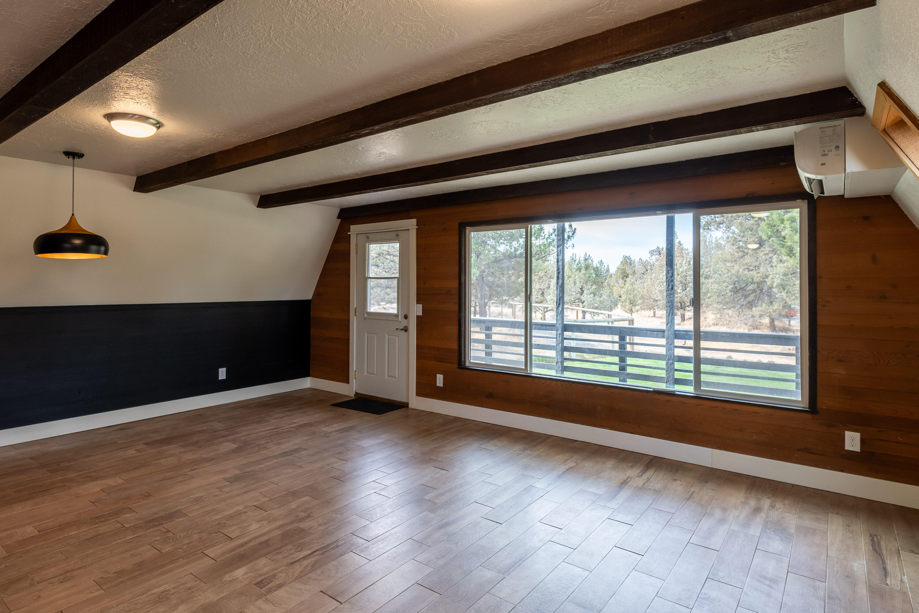 Howells Hilltop - Residential