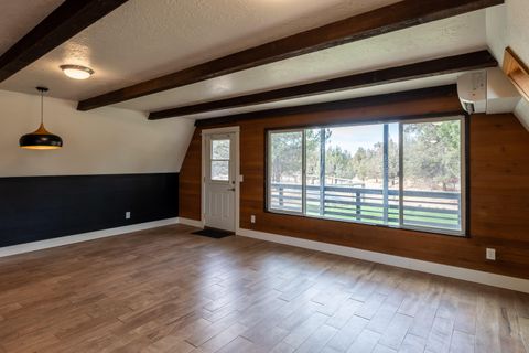 Tiny photo for 5325 NW Jackpine Avenue, Redmond, OR 97756 (MLS # 220211647)